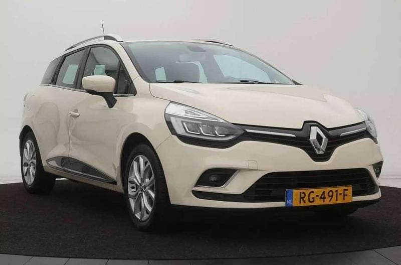Beige Gebruikt 2017 Renault Clio GrandTour Intens Stationwagen | € 6.950 (Goede deal) - Afbeelding 1/4
