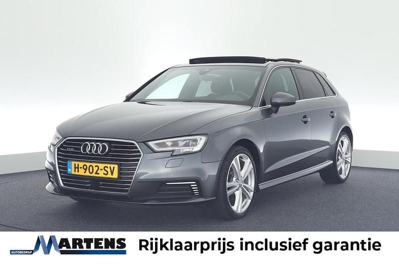 Grijs Gebruikt 2020 Audi A3 Sportback e-tron S-Line Sedan | € 23.949 (Goede deal) - Afbeelding 1/4