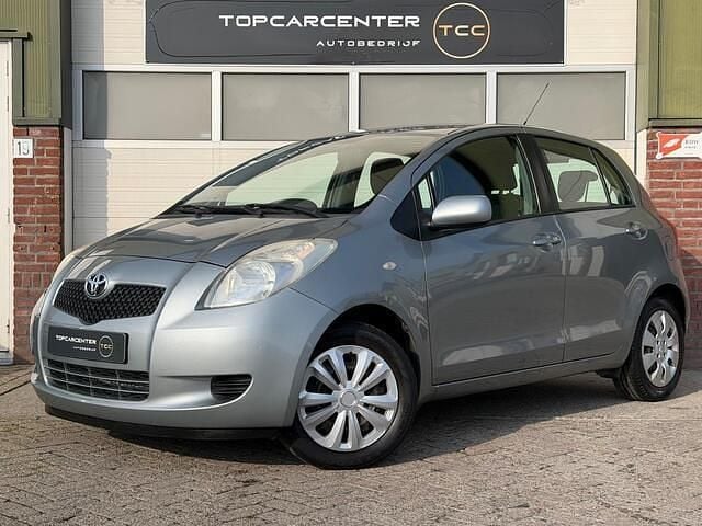 Occasion Toyota Yaris Sol 69 PK (50 kW) 2006 Grijs Hatchback