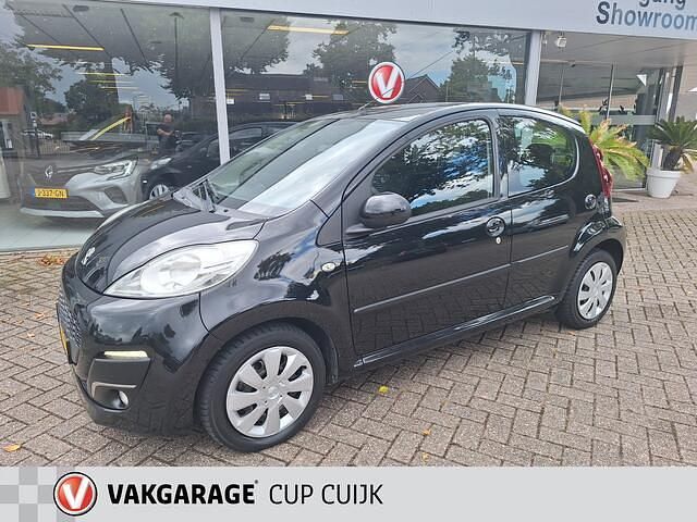 Zwart Gebruikt 2014 Peugeot 107 Active Hatchback | € 5.900 (Duur) - Afbeelding 1/4