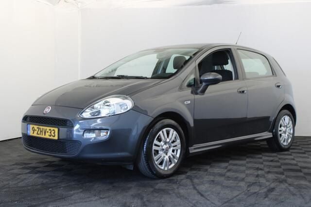 Grijs, metallic lak Gebruikt 2015 Fiat Punto Evo Street Hatchback | € 4.350 (Goede deal) - Afbeelding 1/4