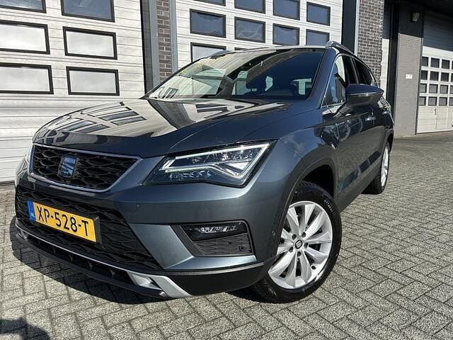 Grijs Gebruikt 2019 Seat Ateca SUV | € 18.999 (Eerlijke prijs) - Afbeelding 1/4