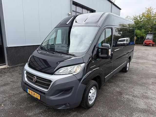 Zwart Gebruikt 2018 Fiat Ducato Van | € 14.950 (Goede deal) - Afbeelding 1/4