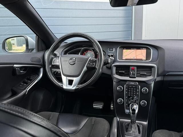 Occasion Volvo V40 R-Design 120 PK (88 kW) 2017 Wit Stationwagen