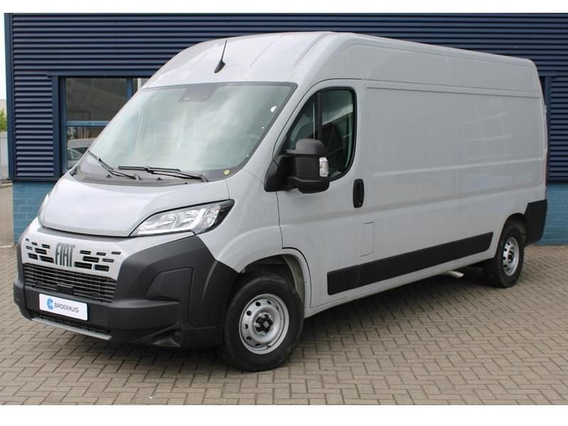 Wit Nieuw 2024 Fiat Ducato S Van | € 29.492 (Super prijs) - Afbeelding 1/4