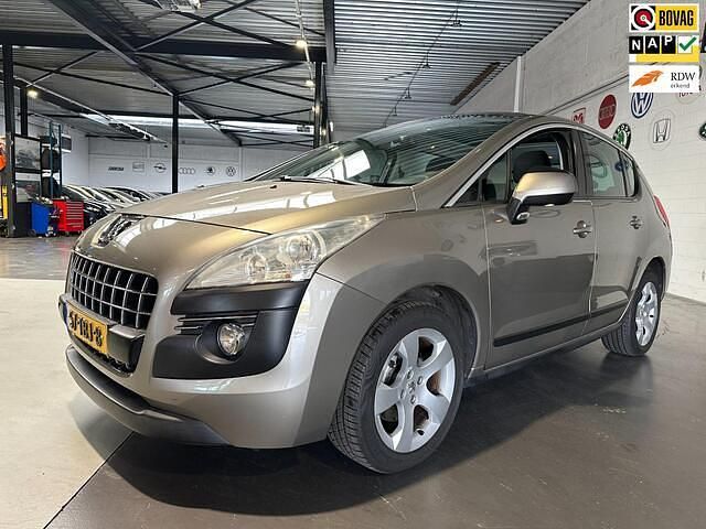 Grijs Gebruikt 2012 Peugeot 3008 Active MPV | € 3.799 (Eerlijke prijs) - Afbeelding 1/4