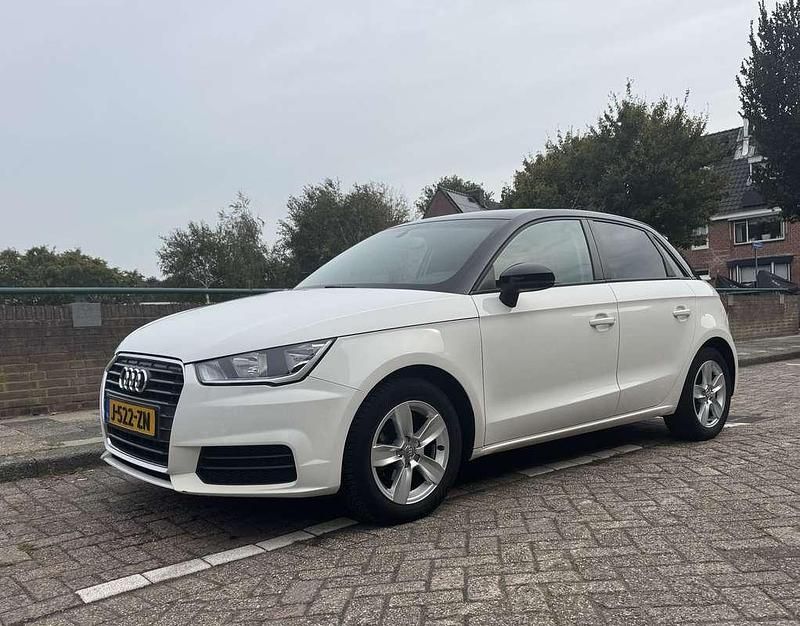 Wit Gebruikt 2016 Audi A1 Sport Hatchback | € 13.500 (Eerlijke prijs) - Afbeelding 1/4