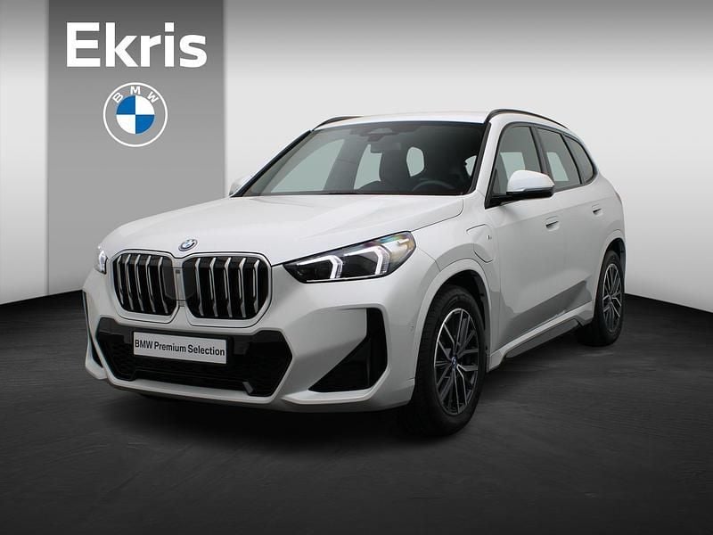 Wit Gebruikt 2024 BMW X1 M Sport SUV | € 57.695 (Eerlijke prijs) - Afbeelding 1/4