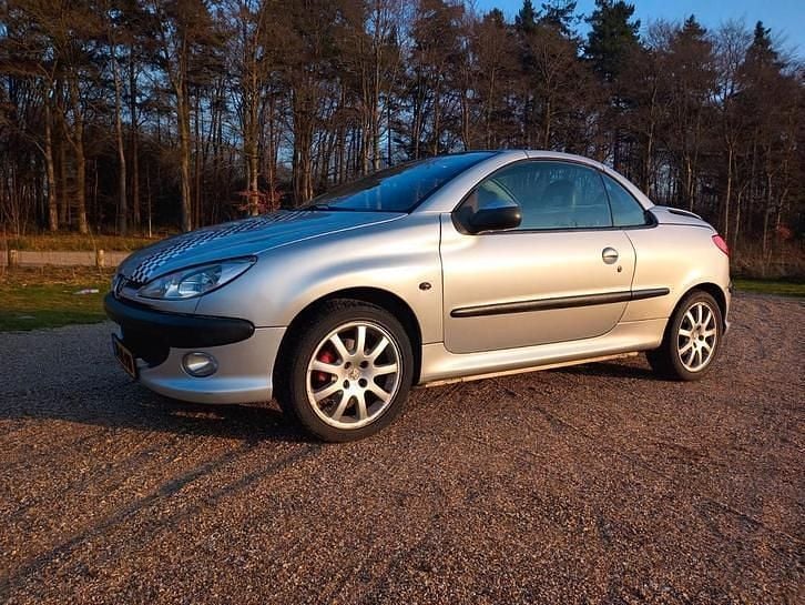Occasion 2002 Peugeot 206 CC Cabriolet | € 500 (Eerlijke prijs) - Afbeelding 1/4
