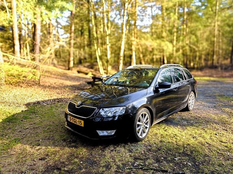 Occasion Skoda Octavia 140 PK (102 kW) 2014 Zwart Hatchback