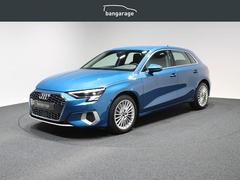 Blauw Gebruikt 2021 Audi A3 Sportback Hatchback | € 21.995 (Eerlijke prijs) - Afbeelding 1/4
