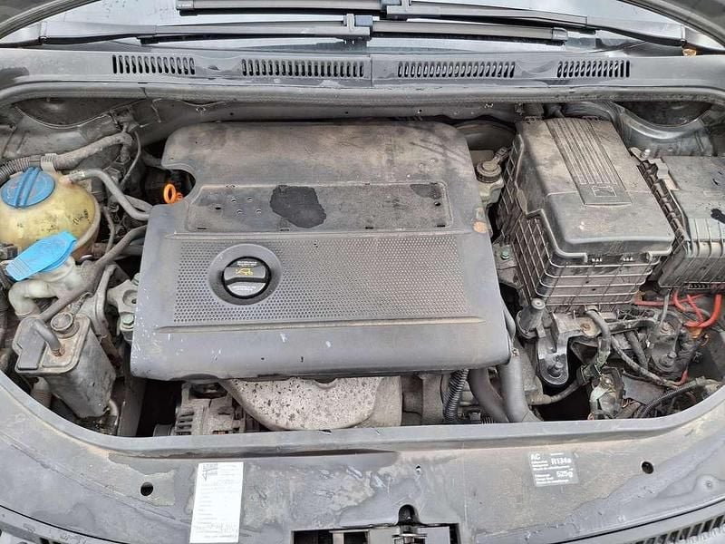 Gebruikt 2005 VW Golf Plus Cross Comfortline MPV | € 1.750 - Afbeelding 1/4