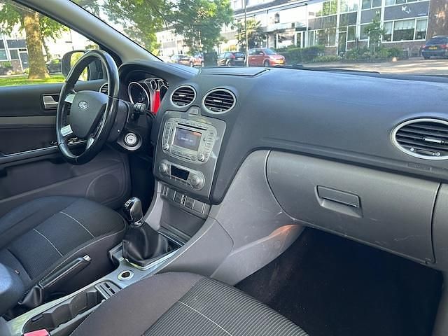 Occasion Ford Focus Titanium 2009 Zwart (metallic) Stationwagen