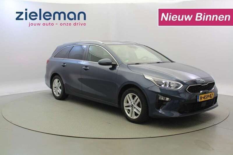 Blauw Gebruikt 2020 Kia Ceed Sportswagon Stationwagen | € 15.845 (Eerlijke prijs) - Afbeelding 1/4