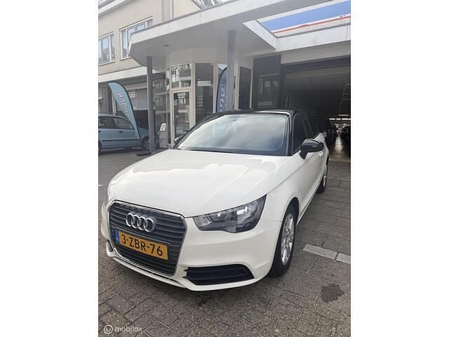 Occasion Audi A1 Attraction 86 PK (63 kW) 2010 Wit Hatchback