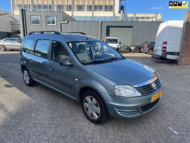 Blauw Gebruikt 2009 Dacia Logan MCV Ambiance MPV | € 2.350 (Eerlijke prijs) - Afbeelding 1/4