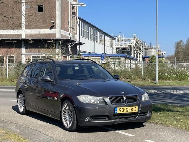 Occasion BMW 318 143 PK (105 kW) 2008 Grijs, metallic lak Stationwagen