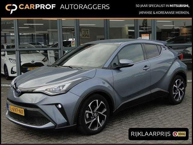 Grijs (metallic) Occasion 2021 Toyota C-HR Style SUV | € 23.945 (Eerlijke prijs) - Afbeelding 1/3