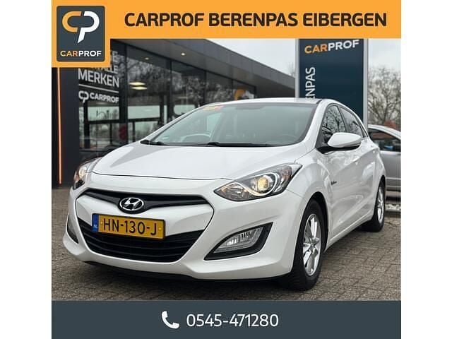 Wit Occasion 2015 Hyundai i30 Hatchback | € 7.950 (Goede deal) - Afbeelding 1/4