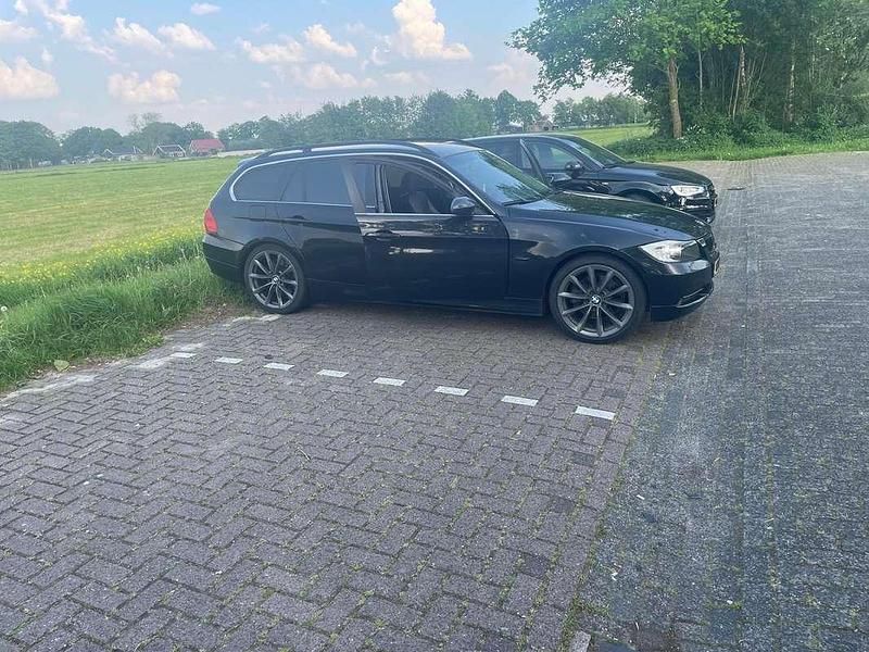 Occasion BMW 330 231 PK (169 kW) 2005 Zwart Stationwagen