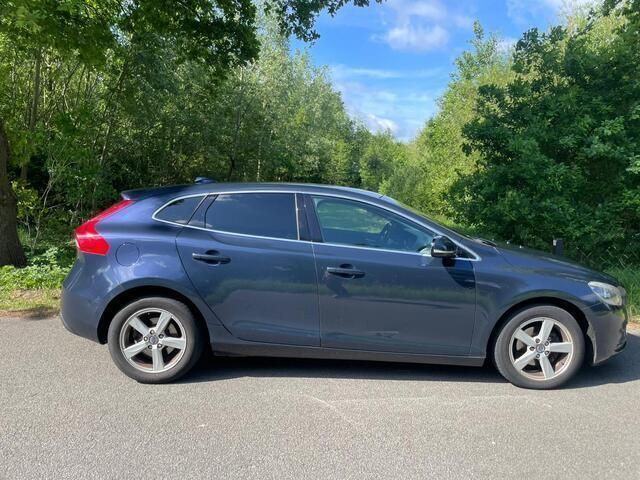 Occasion Volvo V40 Momentum 114 PK (83 kW) 2013 Blauw Stationwagen