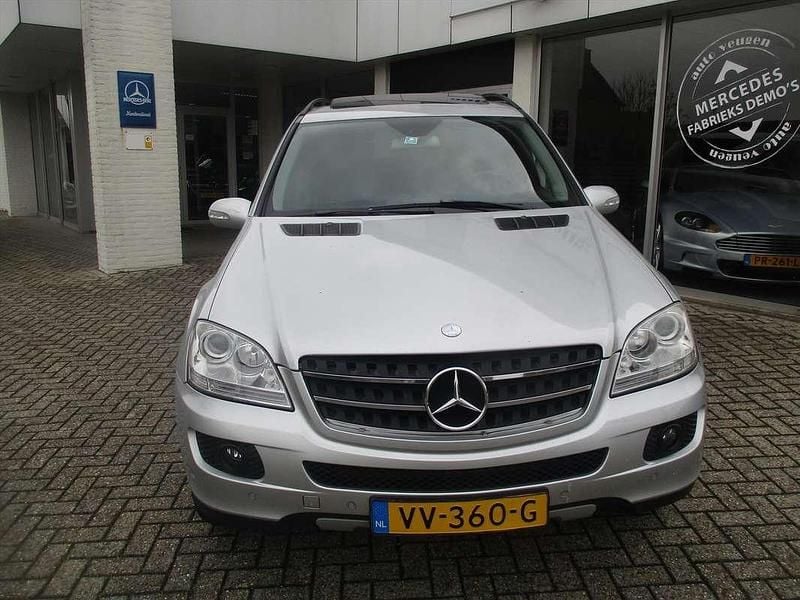Occasion Mercedes ML320 224 PK (164 kW) 2005 Grijs (metallic) SUV