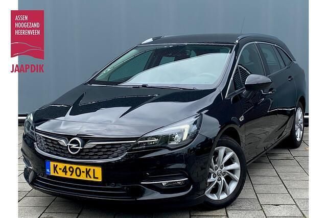 Zwart Gebruikt 2021 Opel Astra Elegance Stationwagen | € 10.899 (Eerlijke prijs) - Afbeelding 1/4