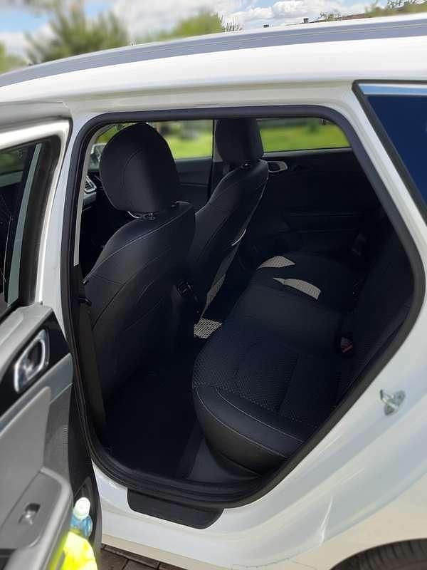 Wit Gebruikt 2019 Kia Ceed Stationwagen | € 14.000 (Eerlijke prijs) - Afbeelding 1/4