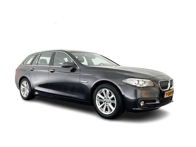 Sophisto gray pearl (grijs metallic) Gebruikt 2014 BMW 518 Comfort Edition Stationwagen | € 9.645 - Afbeelding 1/4