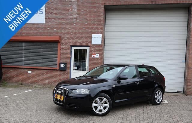 Zwart Gebruikt 2006 Audi A3 Sportback Attraction Hatchback | € 3.999 (Eerlijke prijs) - Afbeelding 1/4