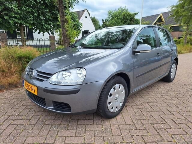 Grijs Gebruikt 2006 VW Golf V Hatchback | € 4.599 (Iets duurder) - Afbeelding 1/4
