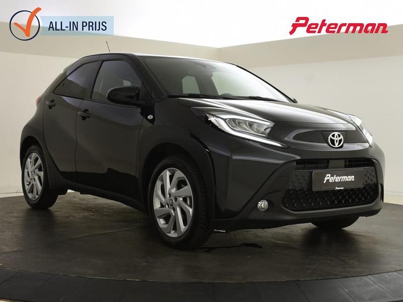 Zwart Gebruikt 2024 Toyota Aygo X SUV | € 18.899 - Afbeelding 1/4