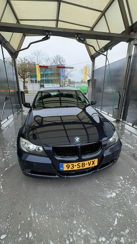 Occasion 2005 BMW 318 | € 1.800 (Eerlijke prijs) - Afbeelding 1/4