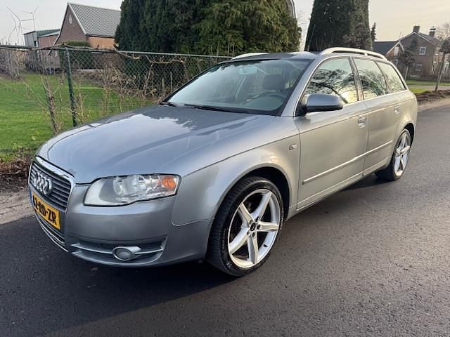 Grijs Occasion 2005 Audi A4 Proline Stationwagen | € 1.999 (Super prijs) - Afbeelding 1/4