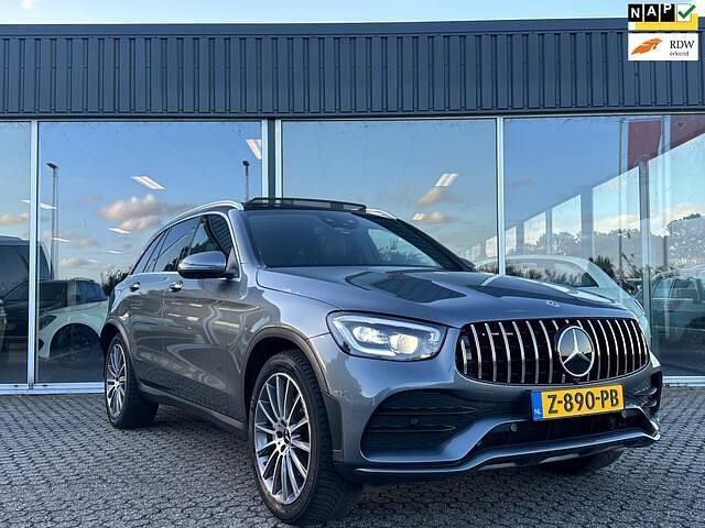 Grijs Gebruikt 2019 Mercedes GLC43 AMG AMG SUV | € 49.950 - Afbeelding 1/4