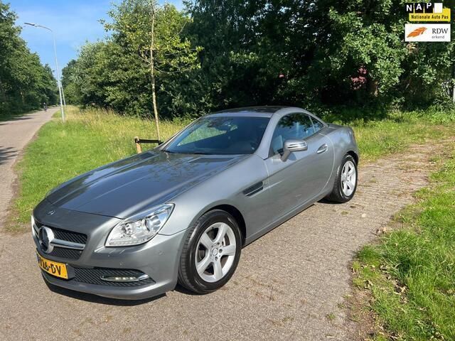 Grijs Gebruikt 2014 Mercedes SLK200 CarbonLOOK Edition Cabriolet | € 14.999 (Eerlijke prijs) - Afbeelding 1/4