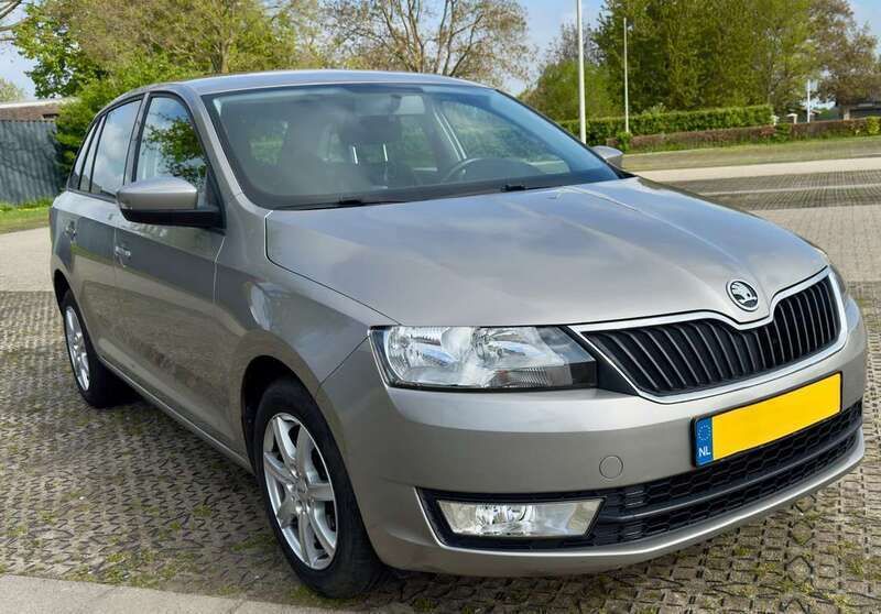 Beige Gebruikt 2016 Skoda Rapid Hatchback | € 10.499 (Eerlijke prijs) - Afbeelding 1/4