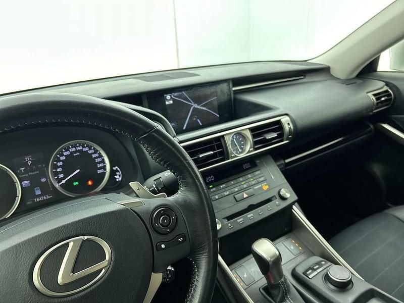 Occasion Lexus IS300h 223 PK (164 kW) 2016 Grijs Sedan
