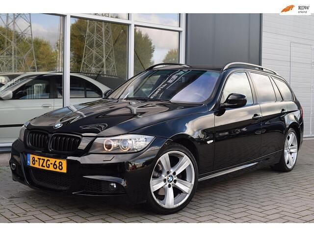 Zwart Gebruikt 2009 BMW 318 M Sport Stationwagen | € 4.999 (Duur) - Afbeelding 1/4
