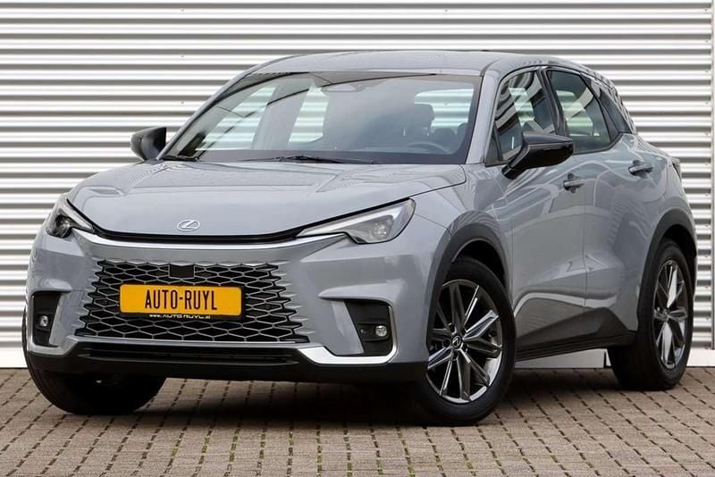 Grijs Gebruikt 2024 Lexus LBX SUV | € 38.445 (Eerlijke prijs) - Afbeelding 1/4