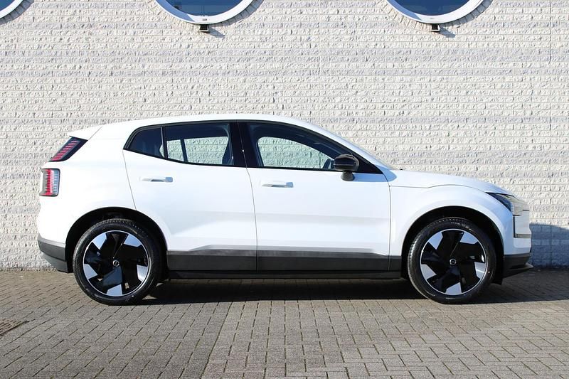 Nieuw Volvo EX30 Plus 11 kW (15 PK) 2026 Wit SUV