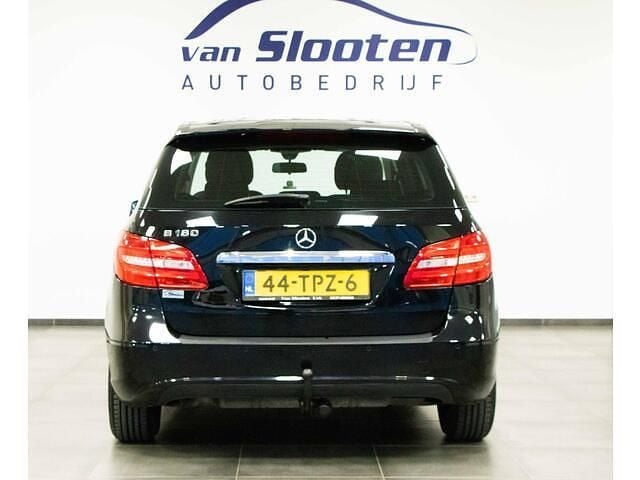 Occasion Mercedes B180 Ambition 122 PK (89 kW) 2012 Zwart (metallic) MPV