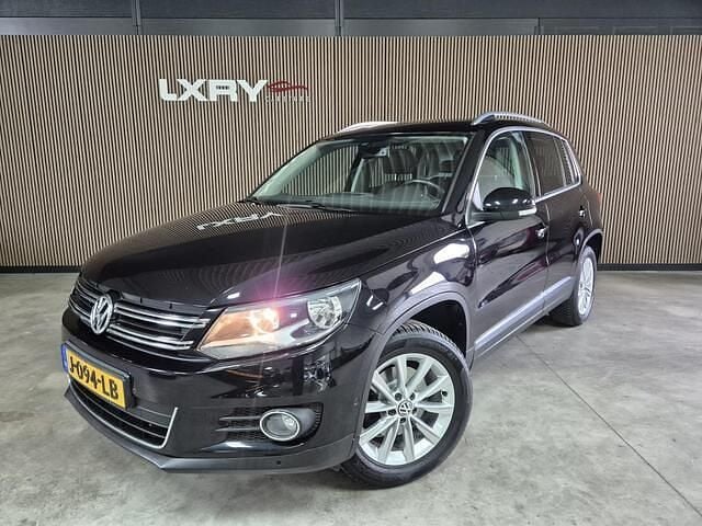 Zwart Gebruikt 2013 VW Tiguan R-line Edition SUV | € 11.450 (Eerlijke prijs) - Afbeelding 1/4