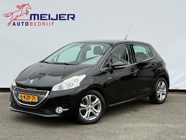 Zwart Gebruikt 2013 Peugeot 208 Allure Hatchback | € 9.980 (Duur) - Afbeelding 1/4