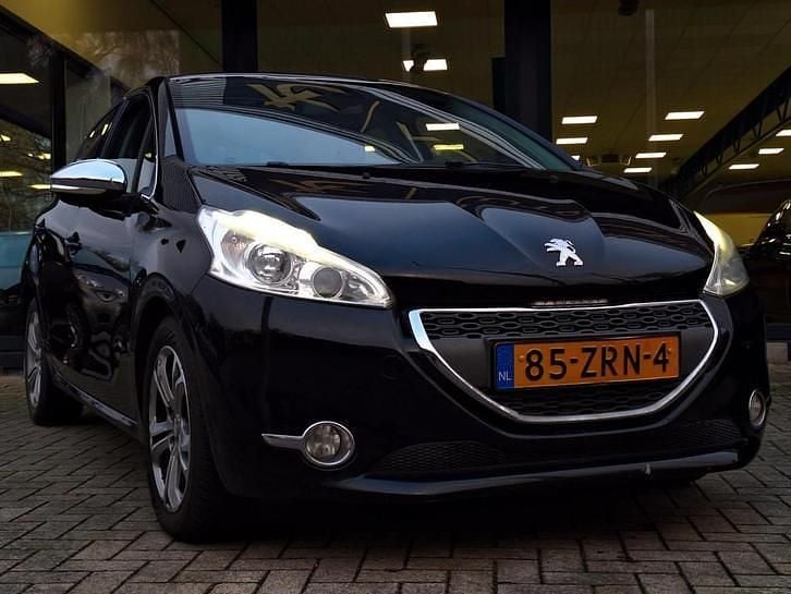 Occasion Peugeot 208 82 PK (60 kW) 2013 Zwart Hatchback