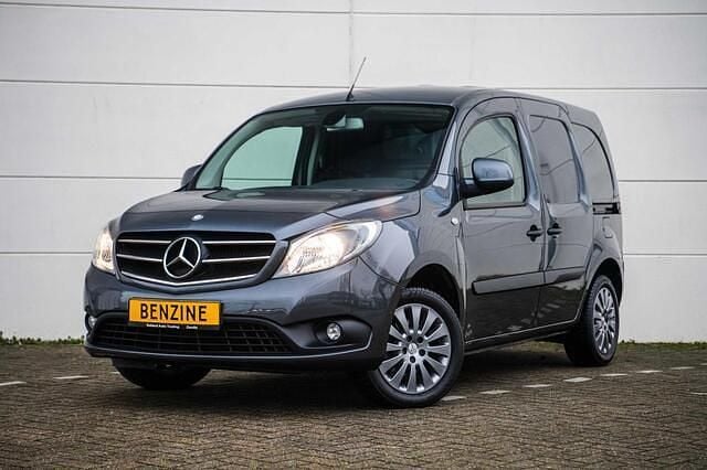 Grijs Gebruikt 2019 Mercedes Citan 112 Van | € 16.950 (Super prijs) - Afbeelding 1/4
