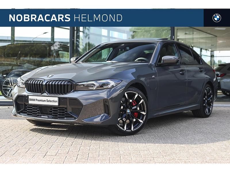 Grijs Gebruikt 2025 BMW 330e Comfort Edition Sedan | € 69.587 - Afbeelding 1/4