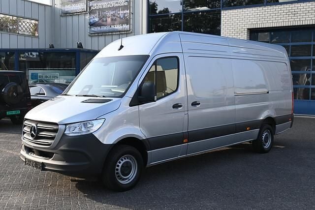 Zilver Nieuw 2025 Mercedes Sprinter Van | € 38.950 (Eerlijke prijs) - Afbeelding 1/4