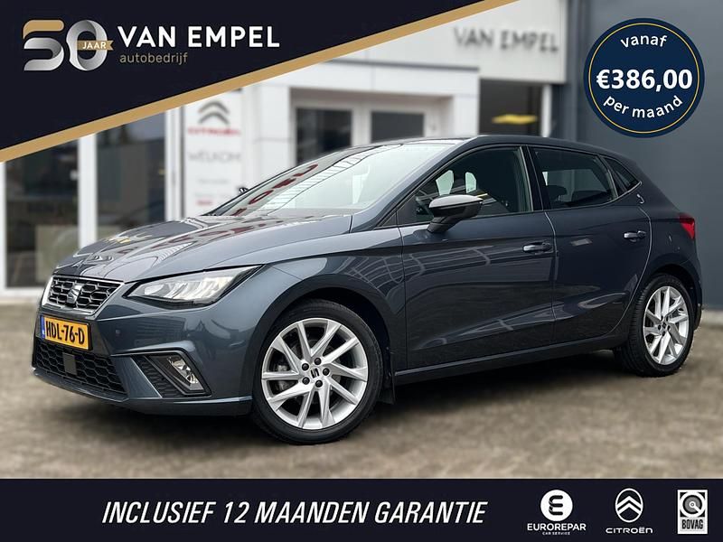 Grijs Gebruikt 2022 Seat Ibiza FR Hatchback | € 20.900 (Eerlijke prijs) - Afbeelding 1/4