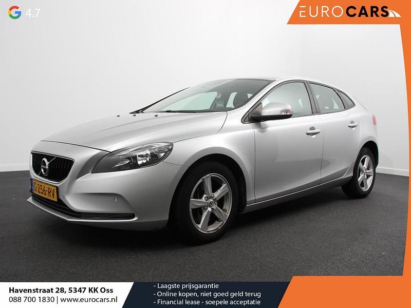 Grijs Gebruikt 2018 Volvo V40 Momentum Stationwagen | € 16.440 (Eerlijke prijs) - Afbeelding 1/4